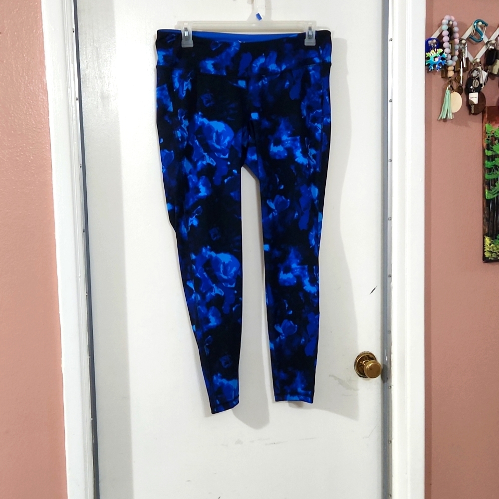 Old Navy Black and Blue Floral Leggings